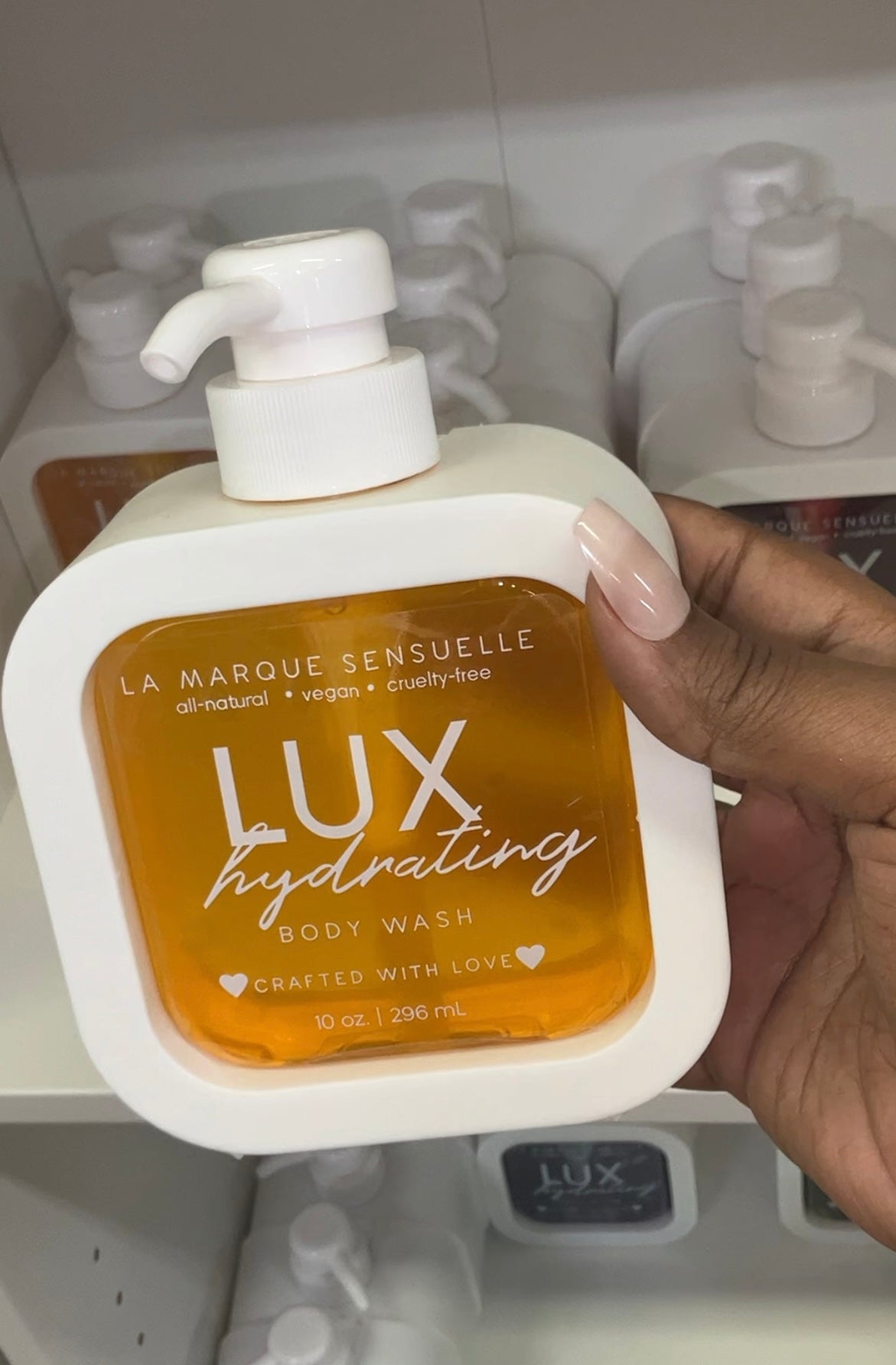 LUX Hydrating Body Wash